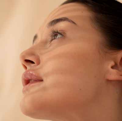 Masaż Kobido – japońska technika liftingu twarzy w Velissi Beauty Clinic.
