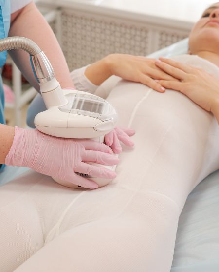 Zabieg Icoone Laser Med 2 – widoczna redukcja cellulitu i ujędrnienie skóry brzucha