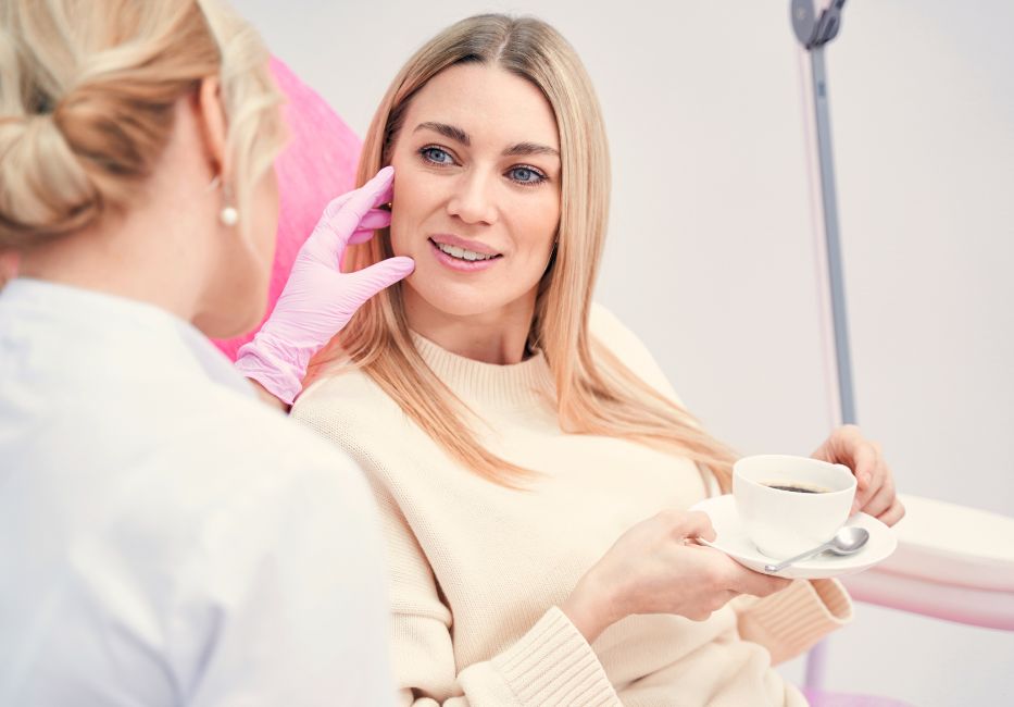 narzedzia-analiza-skory Specjalistyczne narzędzia do analizy skóry w Velissi Beauty Clinic.